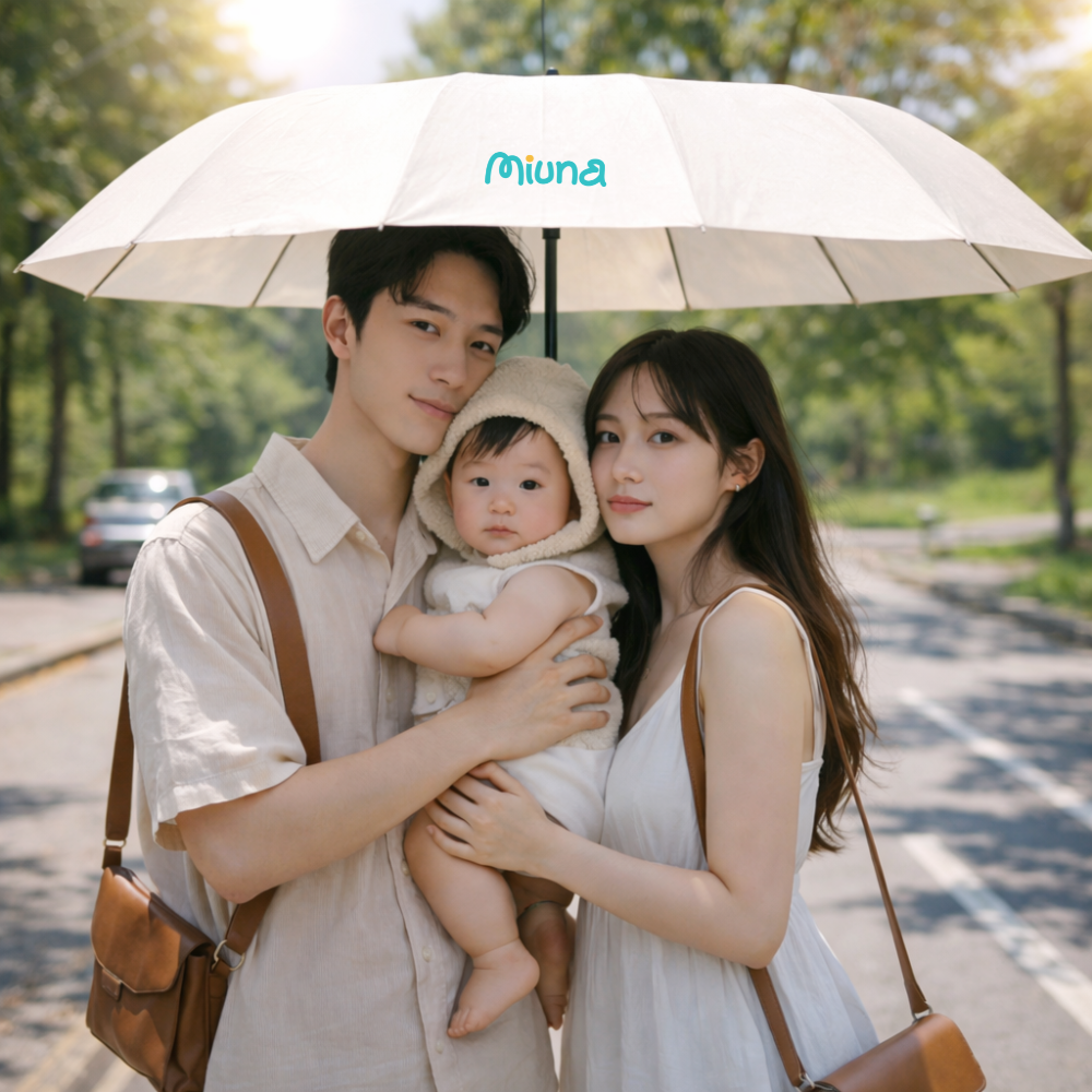 Chăm sóc bé đúng cách khi giao mùa - che chắn khi ra trời nắng