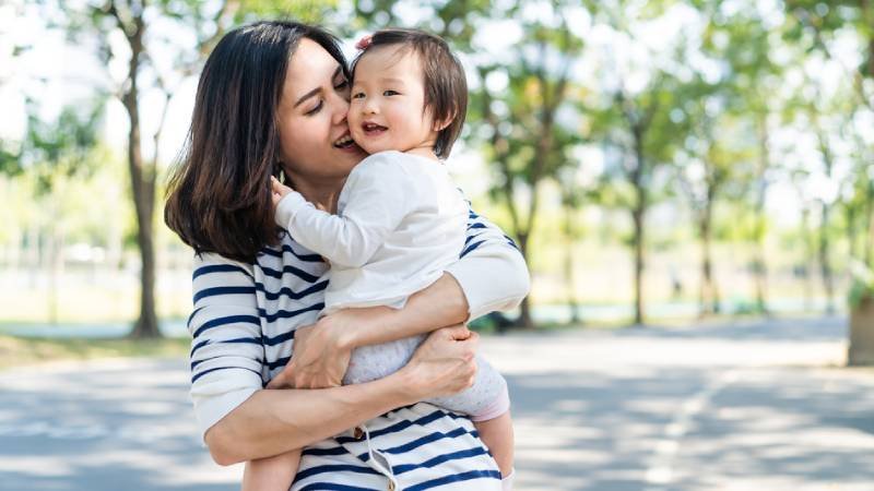 sai lầm ba mẹ hay mắc khi chăm bé lúc thời tiết giao mùa