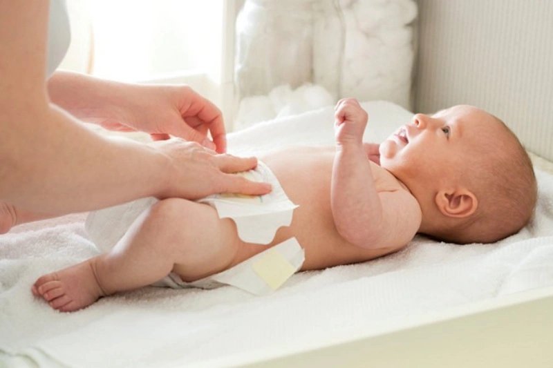 Bí Kíp Chống Hăm Tã & Rôm Sảy Cho Bé Mùa Nắng Nóng